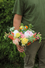 Load image into Gallery viewer, School Dance Flowers - Prom / Homecoming
