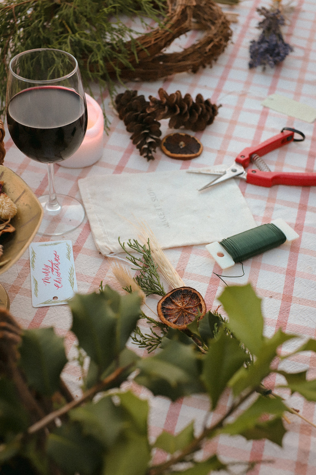 Winter Wreath Workshop ❄️ By the Lake