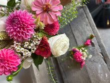 Load image into Gallery viewer, School Dance Flowers - Prom / Homecoming
