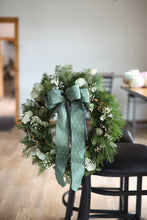 Load image into Gallery viewer, Winter Wreath Workshop ❄️ By the Lake
