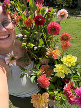 Load image into Gallery viewer, 9 Bouquet Flower Subscription (2026)
