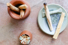 Load image into Gallery viewer, Palo Santo Gift Set
